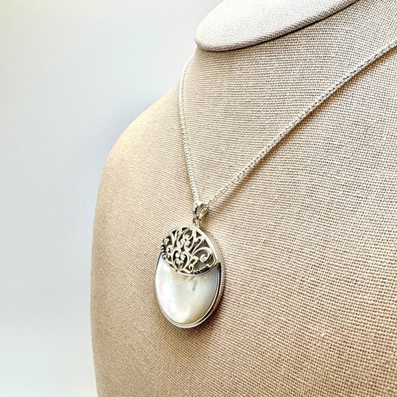 Sterling Silver 925 Mother of Pearl Scroll Pendant Necklace Size 23.5" Length - Picture 4 of 16